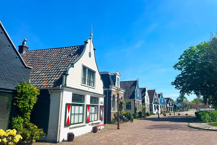 Amsterdam Countryside Bike Tour: Windmills, Dikes & Village Rides (Private Guide) photo 5