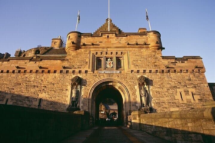 Private Edinburgh Castle Tour: Inside the Fortress of the Scottish Crown photo 1