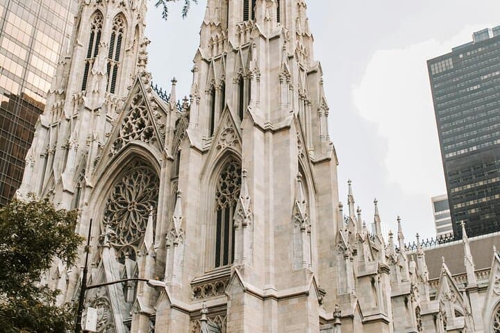 Fifth Avenue Walking Tour: Luxury, Landmarks & History in NYC photo 4