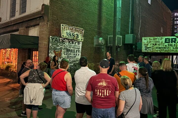 Savannah After Dark: History and Haunts Walking Tour with Local Author photo 6