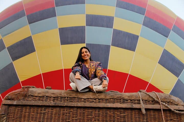 Sunrise Balloon Flight Over Teotihuacan Pyramids photo 3
