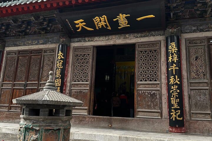 Xi'an to Maiji Grottoes & Fuxi Temple Private Bullet Train Day Trip photo 3