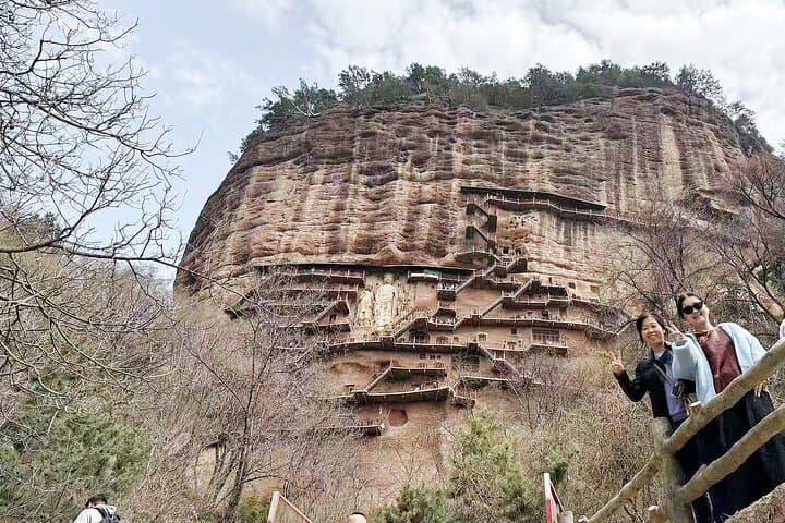 Xi'an to Maiji Grottoes & Fuxi Temple Private Bullet Train Day Trip