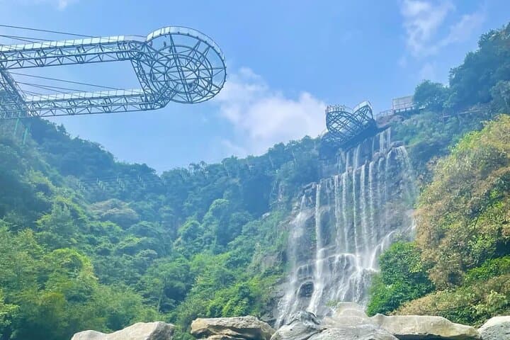 Walk the Glass: One-Day Shenzhen Escape to Gulong Gorge photo 5
