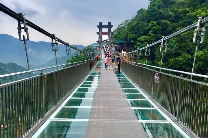 Walk the Glass: One-Day Shenzhen Escape to Gulong Gorge photo 2