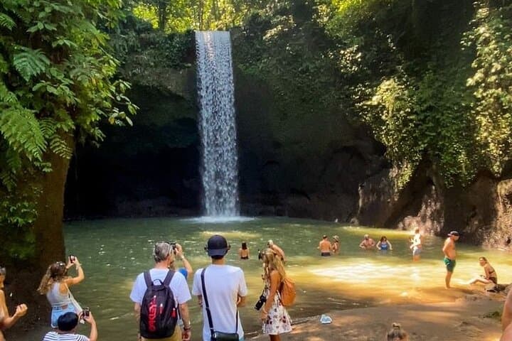 Half-Day Waterfall Adventure in Ubud: Tegenungan, Kanto Lampo & Tibumana