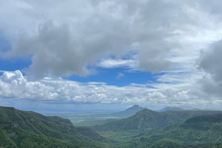 Private South Mauritius Tour: Chamarel, Grand Bassin, Waterfalls & Rum Tasting photo 4