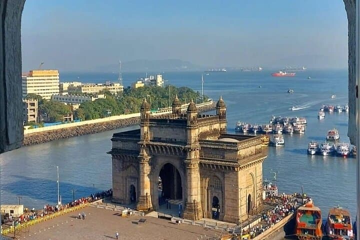 Explore Mumbai's Landmarks on a Private Half Day Tour
