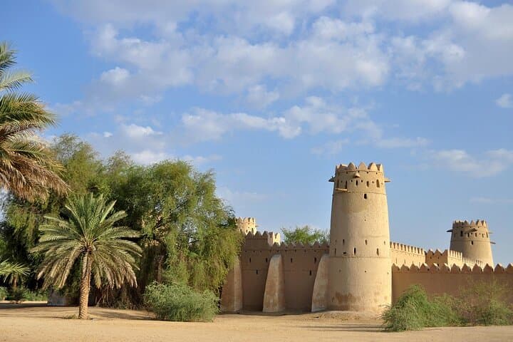 Al Ain Private Day Tour: Jebel Hafeet, Oasis & Heritage with Lunch photo 3