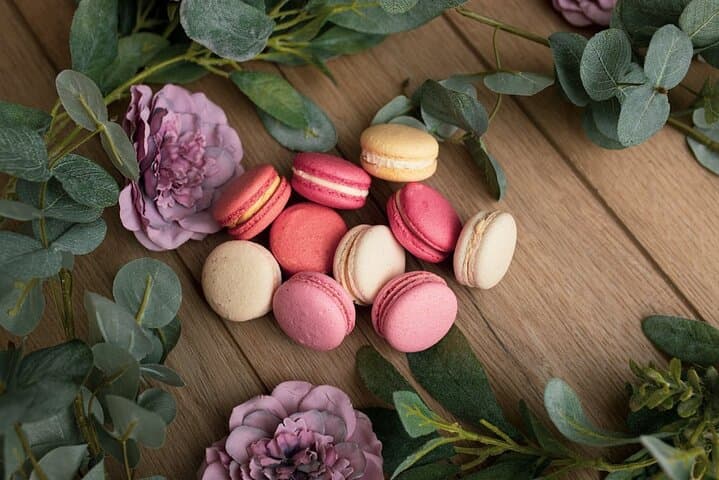 Seine River Cruise from the Eiffel Tower — 1-Hour Sightseeing + Optional Macaron Tasting photo 3