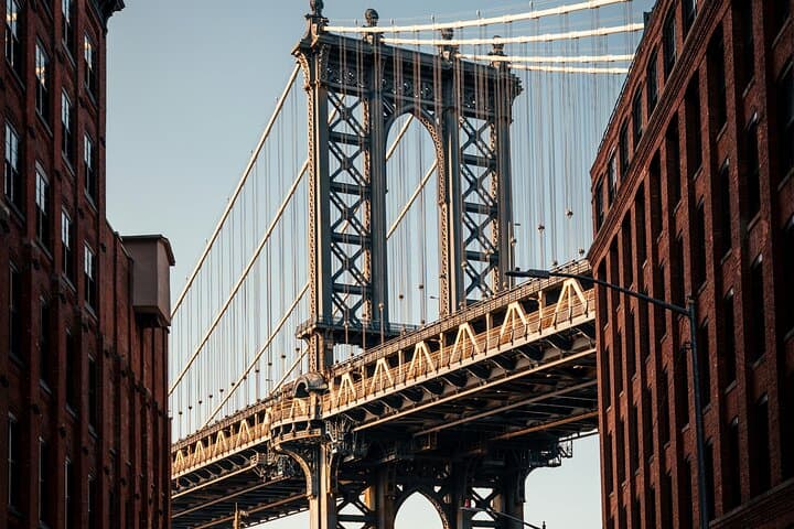 Brooklyn Bridge Walking Tour: From Skyscrapers to Cobblestones in NYC photo 4