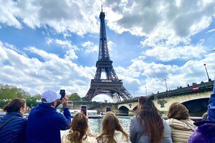Luxury Paris Day Trip from London — Eiffel Tower Lunch & Seine Cruise photo 5