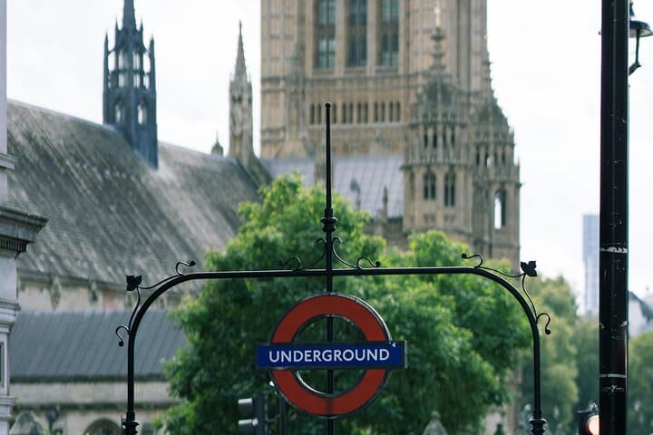 Half-Day London Top 30+ Sights Walking Tour with Blue Badge Guide photo 2