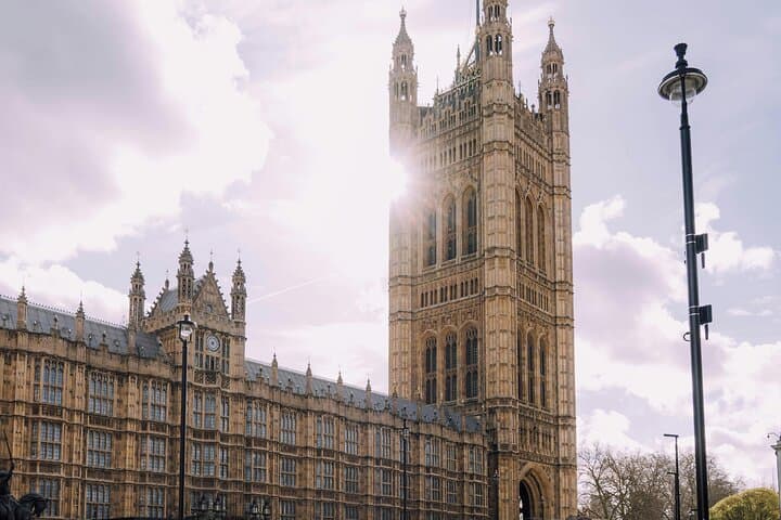 Half-Day London Top 30+ Sights Walking Tour with Blue Badge Guide photo 3