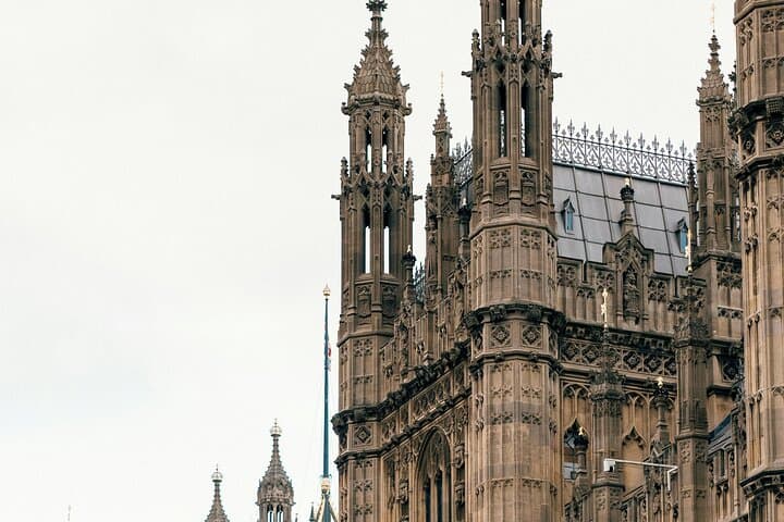 Half-Day London Top 30+ Sights Walking Tour with Blue Badge Guide photo 5