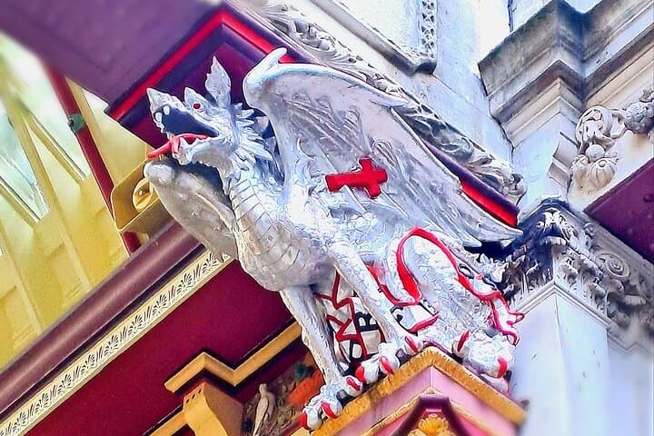 London Past & Present Backstreet Historical Walking Tour