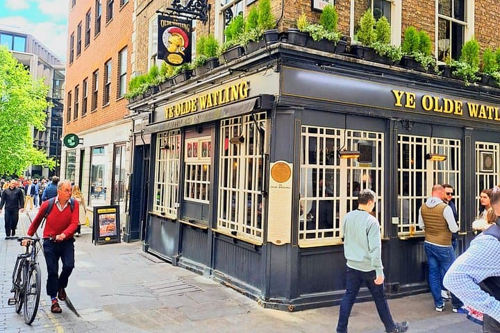 London Past & Present Backstreet Historical Walking Tour photo 4