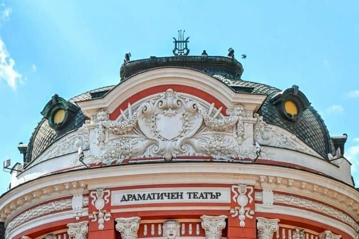 Varna Vibes: Historic City Walk and Wine Tasting on the Black Sea photo 3