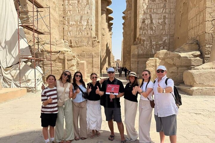 One-Day Private Tour of Luxor's East and West Banks: Valley of the Kings, Hatshepsut & Karnak