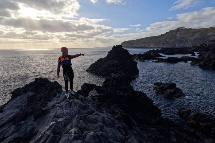 Coasteering in Caloura: Cliff Jumps, Caves & Currents on São Miguel photo 6