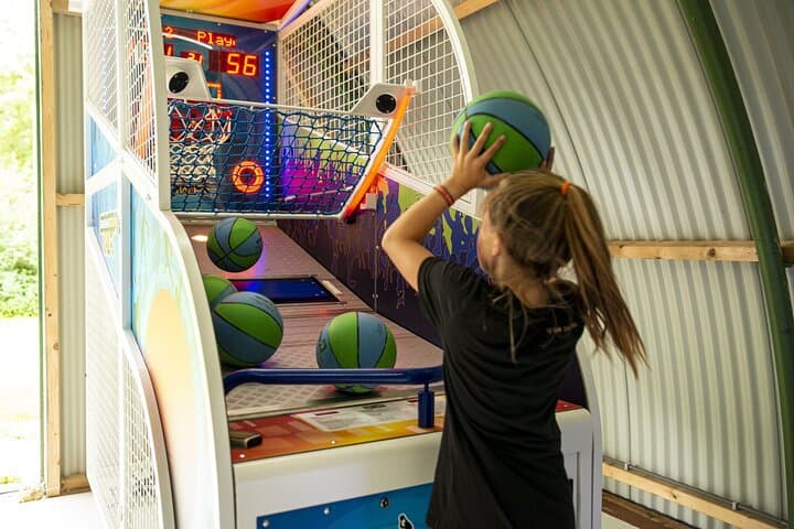 Retro Arcade Hall Amsterdam: Classic Games & Group Fun at UP Events