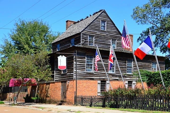 Natchez Self-Guided Walking Tour: Historic Under-the-Hill to African American Museum photo 2