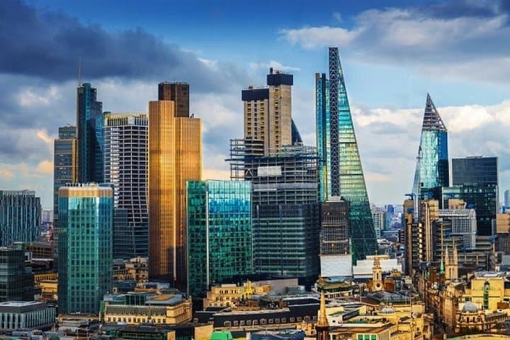 Premium Chauffeur Services in London: Private Luxury Airport & City Transfers photo 2