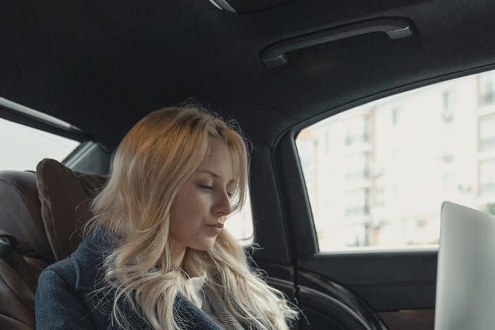Premium Chauffeur Services in London: Private Luxury Airport & City Transfers photo 3