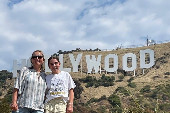 Private Hollywood Sign Hike with Hotel Pickup — Guided Mount Lee Trek in Griffith Park photo 5