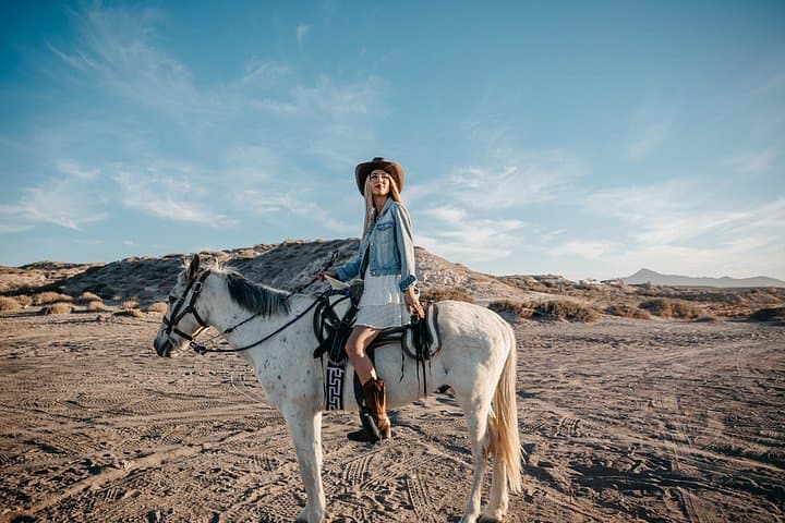 Beach and Desert Horseback Ride from El Coyote to La Paz photo 3