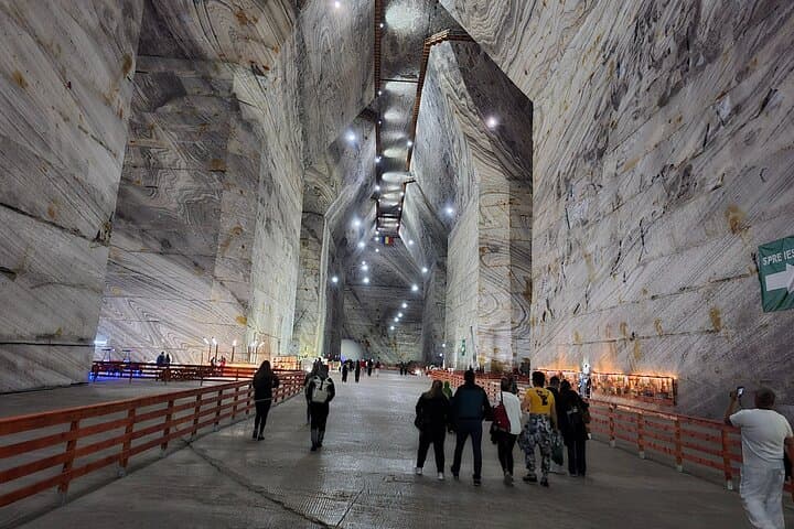Day Trip from Bucharest: Slănic Salt Mine, Winery Lunch & Dracula’s Grave
