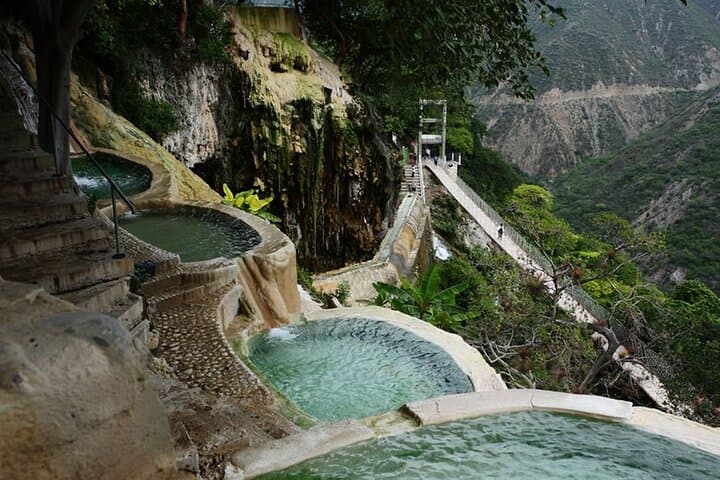 Tolantongo Hot Springs: Blue Pools, Caves & Day-Trip Guide photo 4