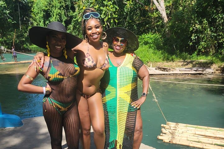 Runaway Bay Horseback Ride, Bamboo Rafting & Blue Hole Adventure photo 4