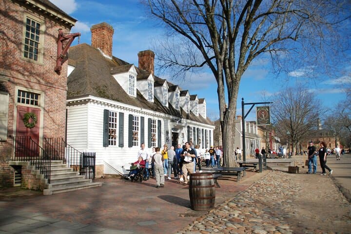 Interactive Colonial Williamsburg Walking Quest — Self-Guided History Game photo 3