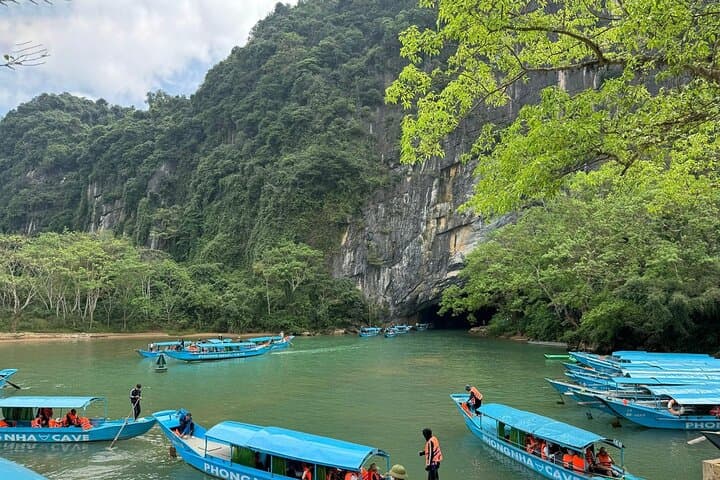 Boat Ride to Phong Nha Cave & Command Cave: Vietnam River Tour with Wartime History photo 2