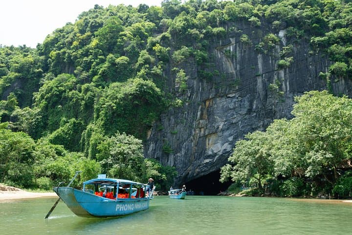 Hue DMZ, Vinh Moc Tunnels & Phong Nha Cave: Full-Day Small-Group Tour photo 1