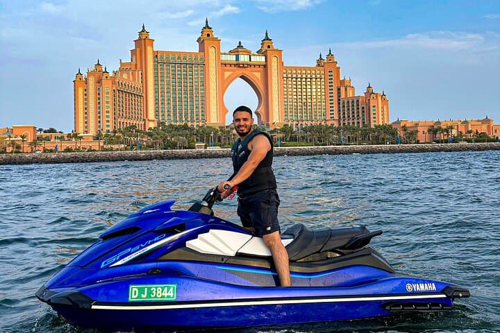 Ride Dubai’s Fastest Jet Ski: 1800cc Yamaha 250HP Experience photo 5