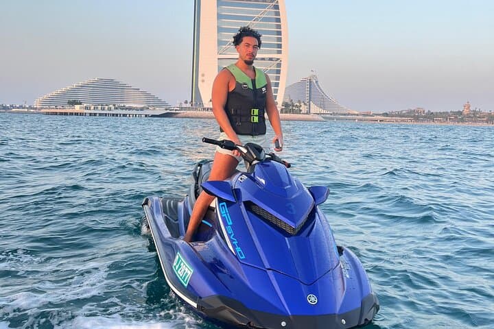 Ride Dubai’s Fastest Jet Ski: 1800cc Yamaha 250HP Experience photo 6