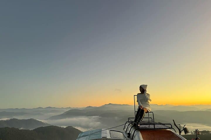 Sunrise Cloud Hunting & Tea Hill Morning Tour in Da Lat photo 2