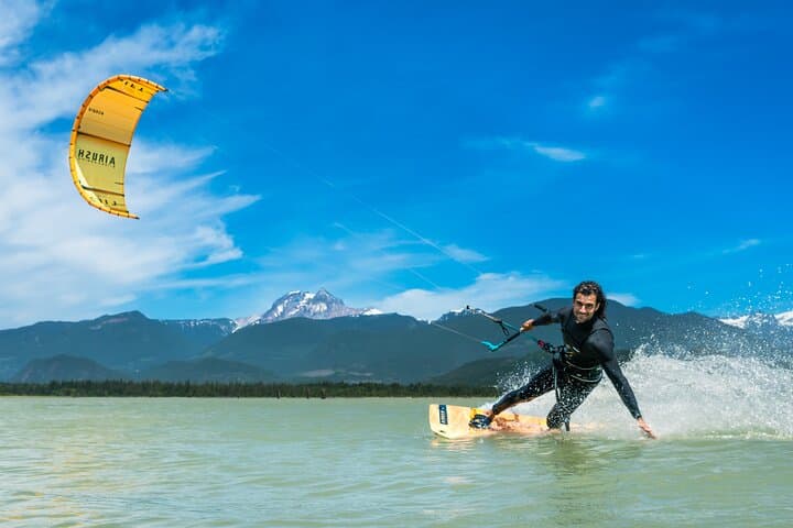 Squamish Kiteboarding Lessons: Boat-Assisted Coaching on Howe Sound