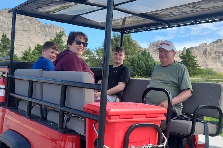 Private Jeep Badlands Backcountry Tour — Sage Creek & Sheep Mountain Table photo 6