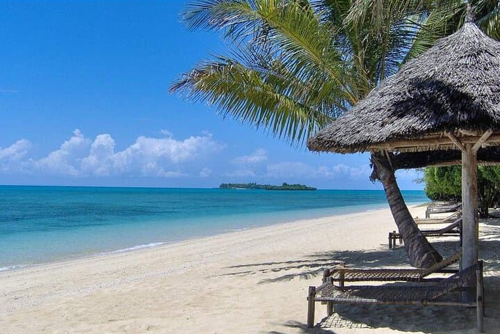 6-Day Romantic Zanzibar: Stone Town, Spice Farms & Safari Blue Escape photo 2