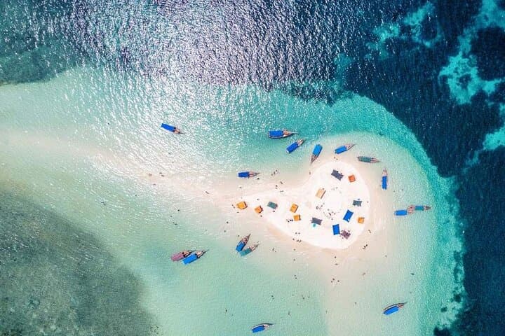 6-Day Romantic Zanzibar: Stone Town, Spice Farms & Safari Blue Escape photo 6
