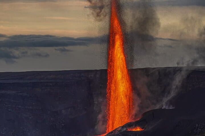 Inside Kilauea: Guided 3-Hour Hike Through Volcanoes National Park photo 4