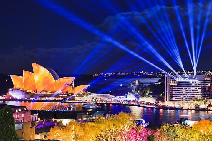 Vivid Sydney Walking Tour: Lights, Stories & Secret Spots