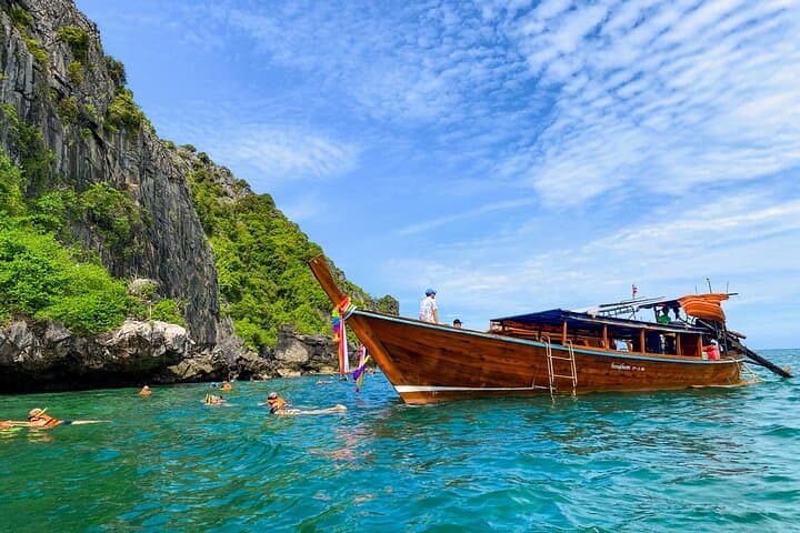 Private Longtail Island-Hopping to Koh Lanta Emerald Cave & 4 Islands photo 2