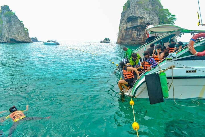 Koh Rok & Koh Haa Speedboat Snorkel Tour from Koh Lanta photo 1