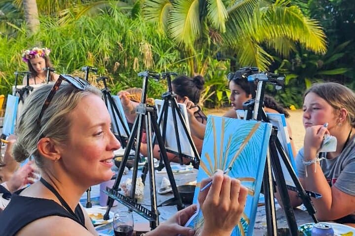 Paint & Sip Rarotonga: Tropical Art Class with Ocean Views