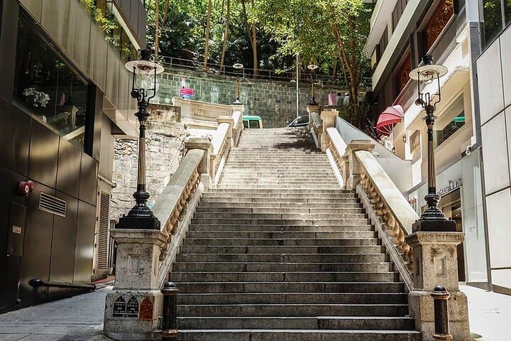 Walk Through Time: Colonial Hong Kong Walking Tour of Central photo 5