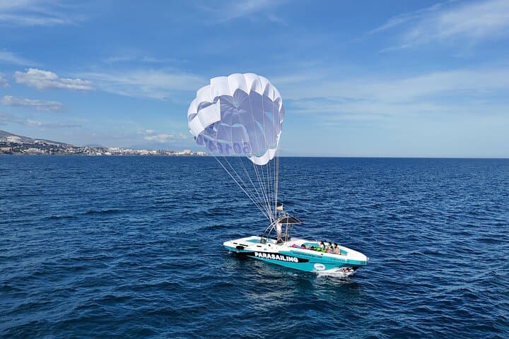 Parasailing in Fuengirola: Costa del Sol Aerial Adventure photo 2
